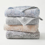Jasper Cotton Geometric Jacquard Plush Bath Towel Set 2-Piece