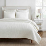 Superior Bella 100% Silk Luxury Premium All-Season Handmade Quilt Set