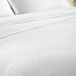 Superior Florin Cotton Jacquard Scrolling Medallion Bedspread Set